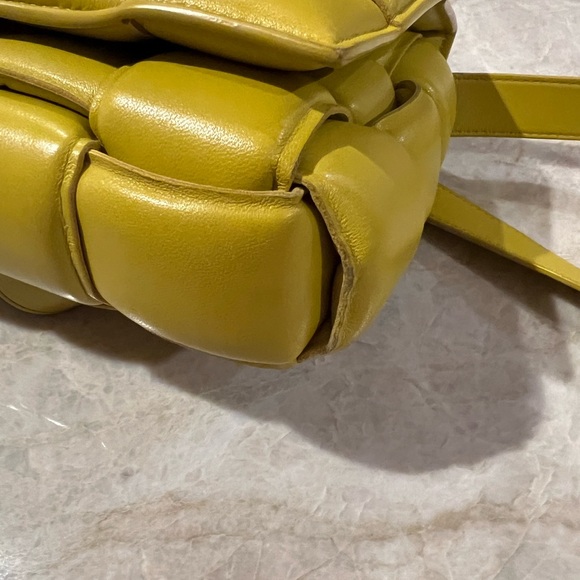 BOTTEGA VENETA
Cassette padded intrecciato leather shoulder bag - Picture 9 of 9